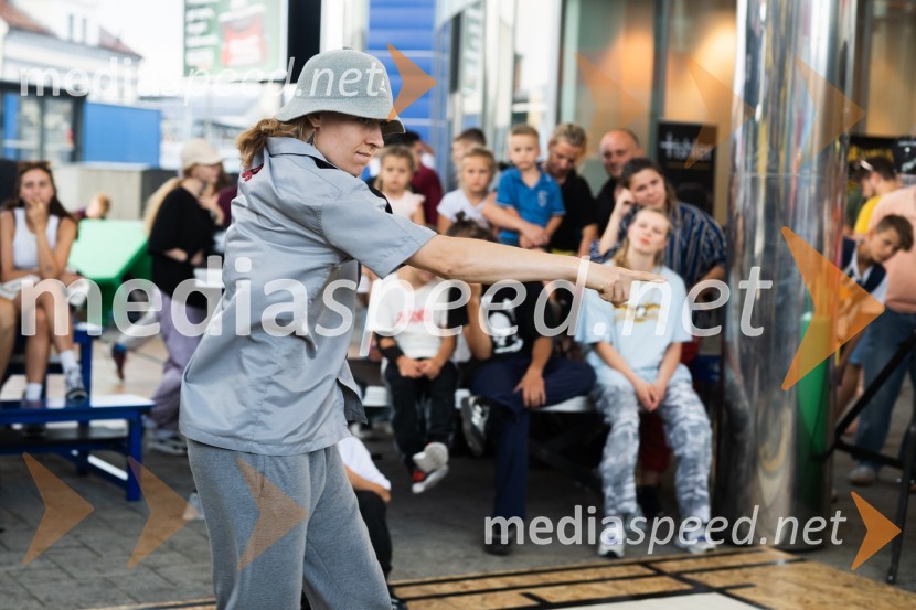 Brake the Floor 2022, mednarodni plesni dogodek, petek