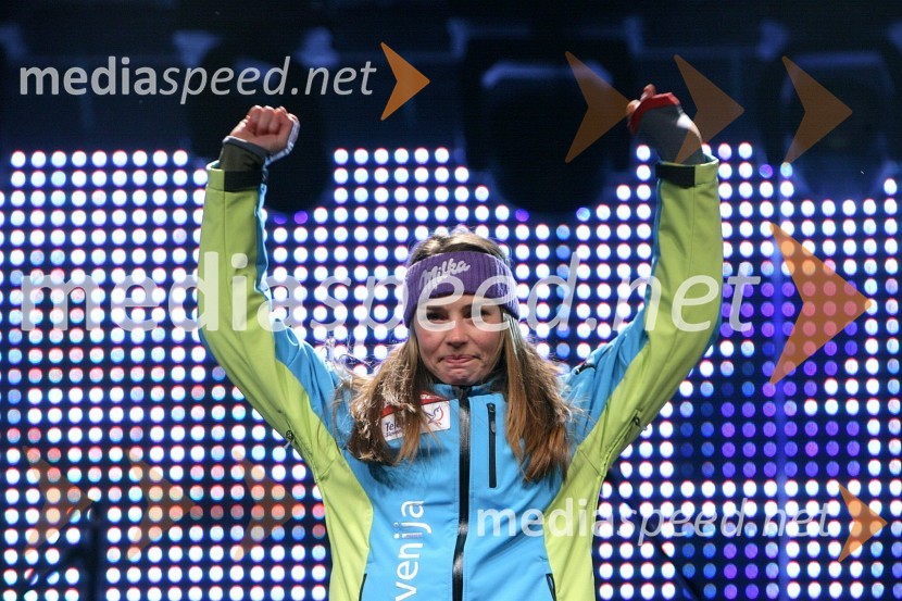 Tina Maze, smučarka in zmagovalka veleslaloma za 45. Zlato lisicoZlata Lisica, podelitev nagrad za veleslalom in žrebanje startnih številk za slalom