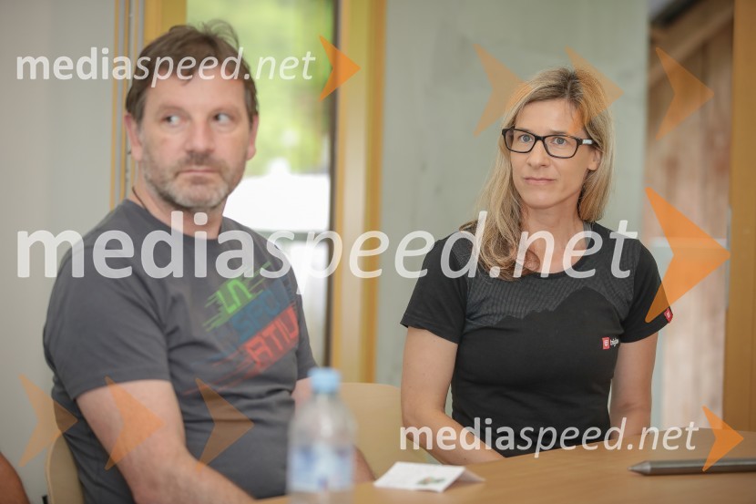  Miha Marenče;   Ana Cergolj Kebler, Zavarovalnica TriglavVedno več obiskovalcev gora, več dela za markaciste