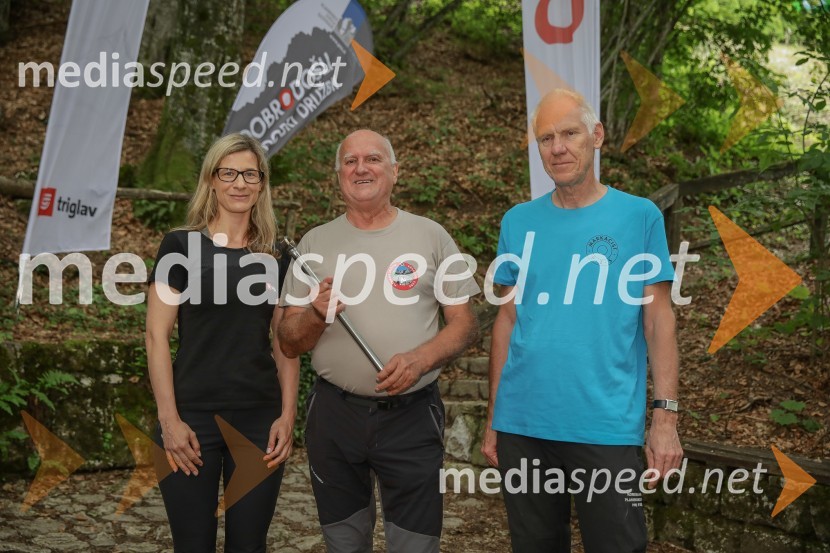   Ana Cergolj Kebler, Zavarovalnica Triglav;  Marko Kopač, predsednik PD Kranjska Gora ;  Jože Rovan, predsednik PZSVedno več obiskovalcev gora, več dela za markaciste