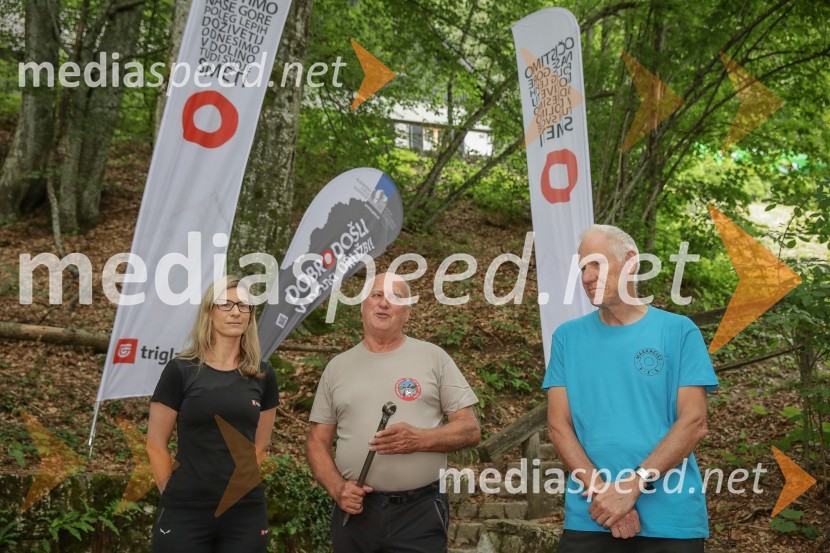   Ana Cergolj Kebler, Zavarovalnica Triglav;  Marko Kopač, predsednik PD Kranjska Gora ;  Jože Rovan, predsednik PZSVedno več obiskovalcev gora, več dela za markaciste