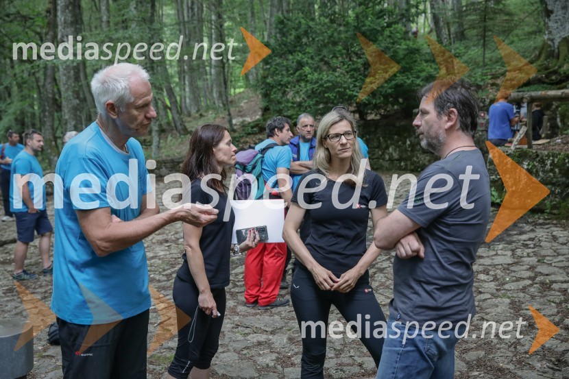  Jože Rovan, predsednik PZS;  ... ;   Ana Cergolj Kebler, Zavarovalnica Triglav;  Miha MarenčeVedno več obiskovalcev gora, več dela za markaciste