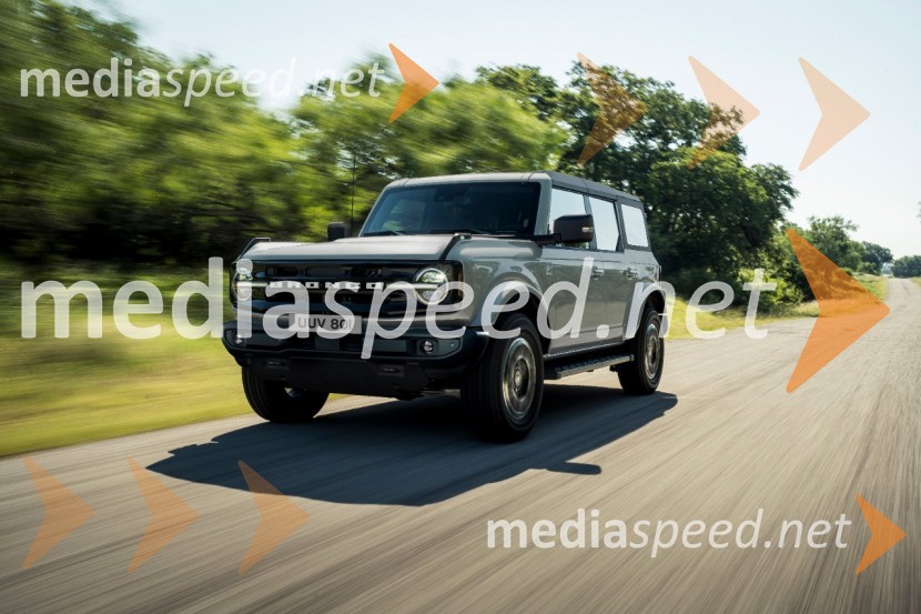 Ford Bronco se podaja na novo območje – v Evropo prihaja omejeno število kultnih ameriških terencev