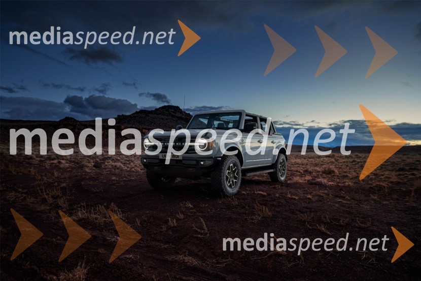 Ford Bronco se podaja na novo območje – v Evropo prihaja omejeno število kultnih ameriških terencev