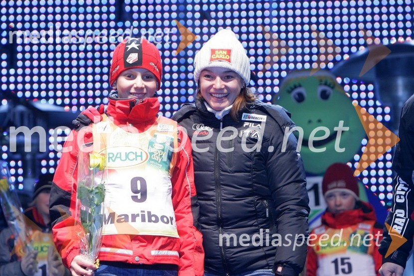 Nicole Gius, smučarka (Italija)Zlata Lisica, podelitev nagrad za veleslalom in žrebanje startnih številk za slalom