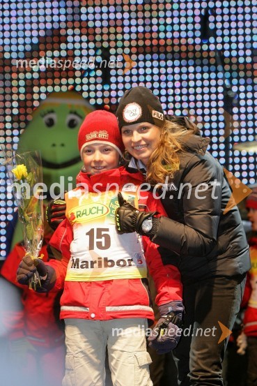 Moelgg Manuela, smučarka (Avstrija)Zlata Lisica, podelitev nagrad za veleslalom in žrebanje startnih številk za slalom