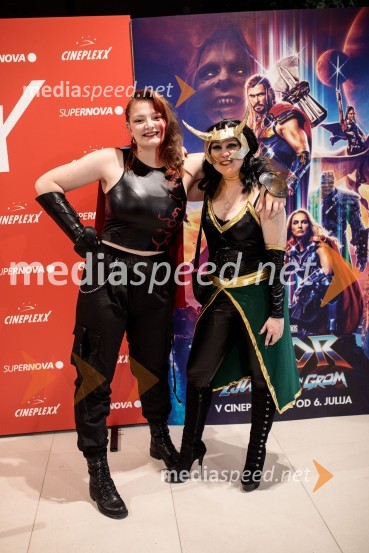  Lara Mayland;  Klara Krebs, NOXVečer Superjunakov in premiera filma Thor: Ljubezen in grom v Cineplexxu