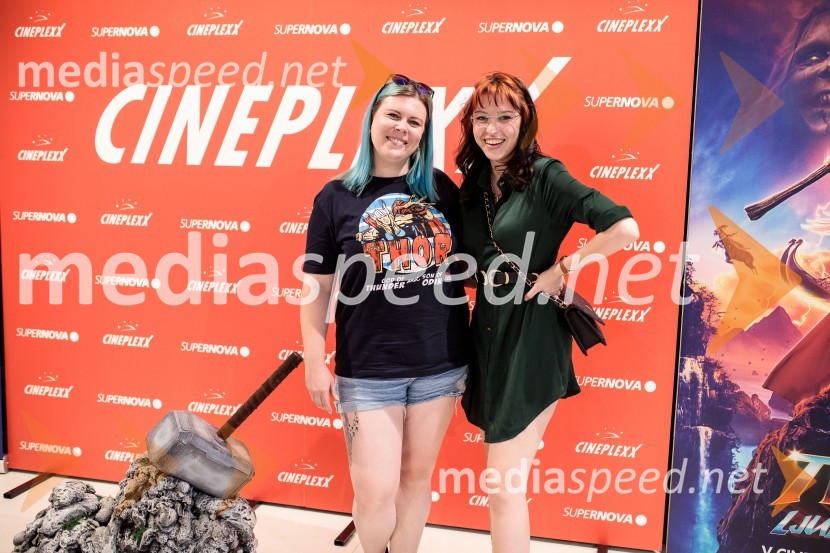  Tanja Divac, novinarka;  Kaja Kočevar, “Kaya Solo”Večer Superjunakov in premiera filma Thor: Ljubezen in grom v Cineplexxu