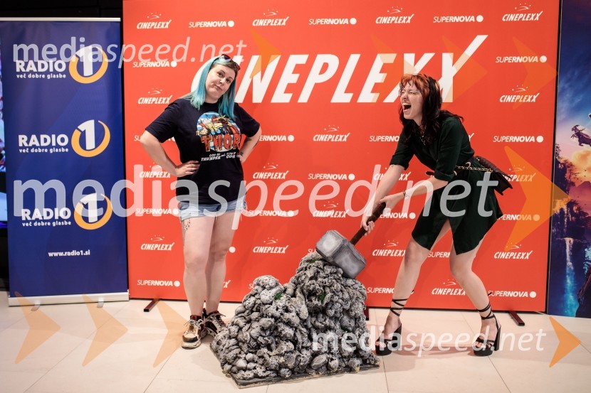  Tanja Divac, novinarka;  Kaja Kočevar, “Kaya Solo”Večer Superjunakov in premiera filma Thor: Ljubezen in grom v Cineplexxu