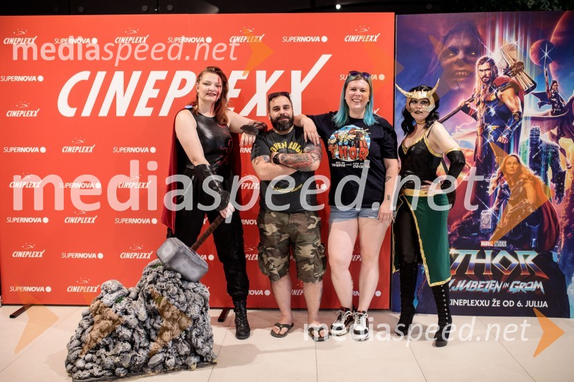 Lara Mayland;  ... ;  Tanja Divac, novinarka;  Klara Krebs, NOXVečer Superjunakov in premiera filma Thor: Ljubezen in grom v Cineplexxu