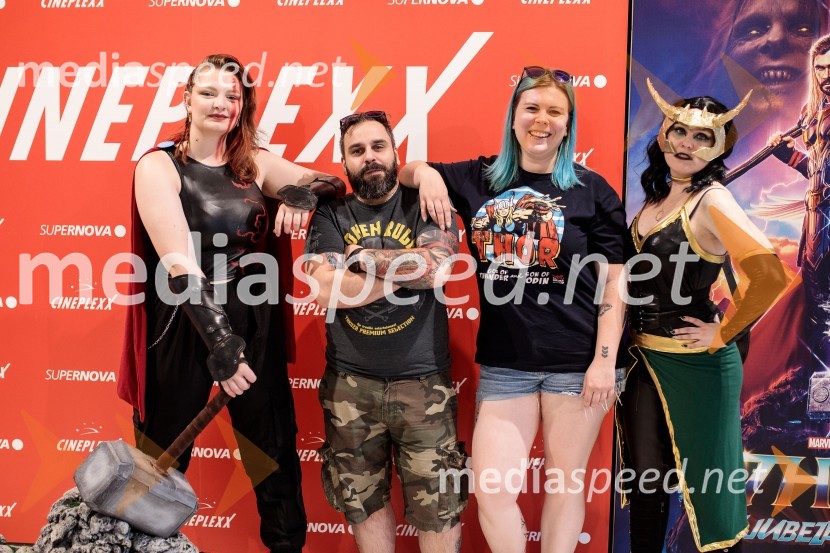  Lara Mayland;  ... ;  Tanja Divac, novinarka;  Klara Krebs, NOXVečer Superjunakov in premiera filma Thor: Ljubezen in grom v Cineplexxu