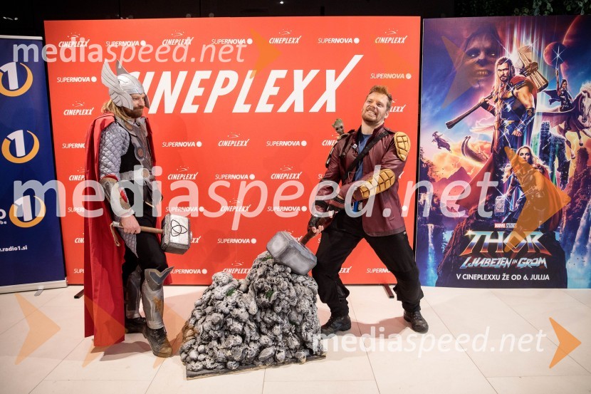  Klemen Čotar;  Jurij K. KoyaVečer Superjunakov in premiera filma Thor: Ljubezen in grom v Cineplexxu