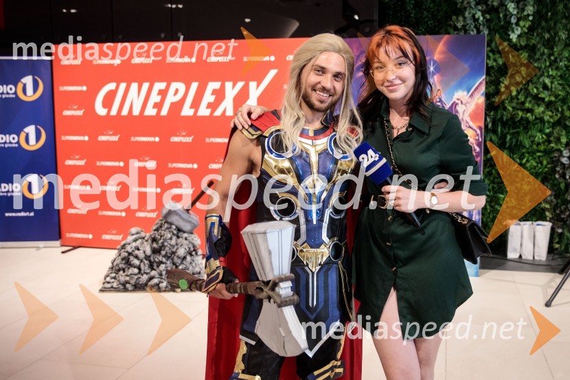  Matic Gaiser, Thor;  Kaja Kočevar, “Kaya Solo”Večer Superjunakov in premiera filma Thor: Ljubezen in grom v Cineplexxu