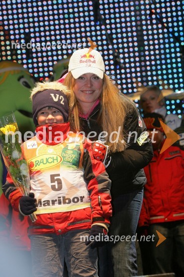 Lindsey Vonn, smučarka (ZDA)Zlata Lisica, podelitev nagrad za veleslalom in žrebanje startnih številk za slalom