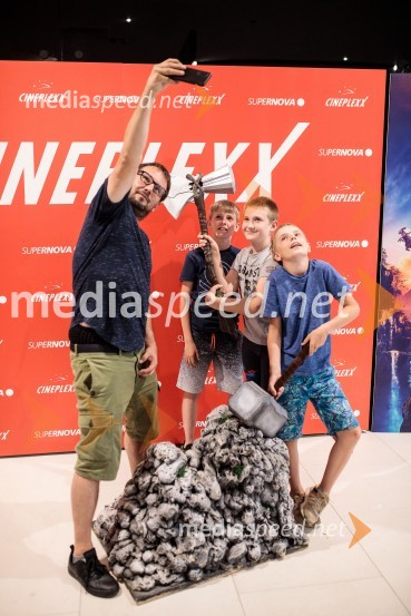 Večer Superjunakov in premiera filma Thor: Ljubezen in grom v Cineplexxu