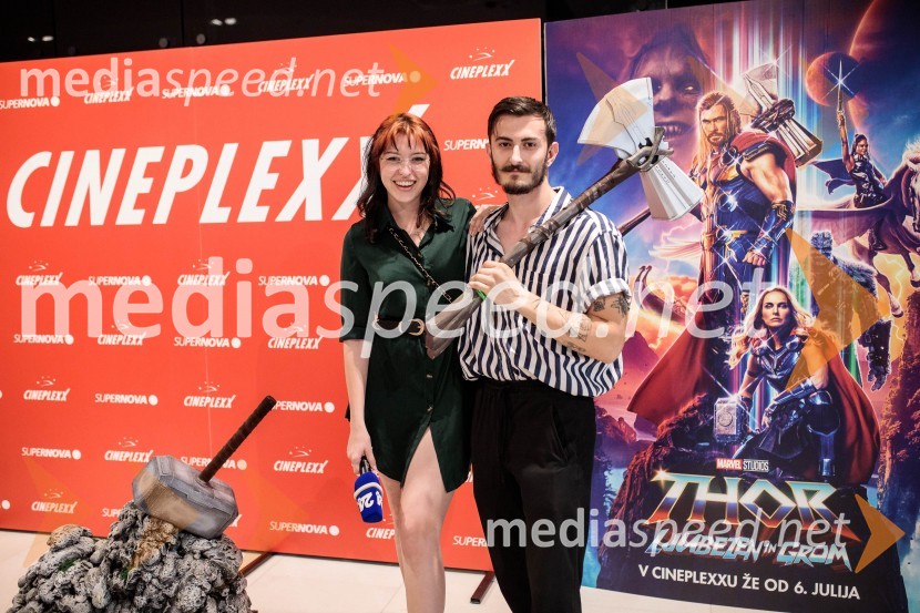  Kaja Kočevar, “Kaya Solo”;  Žan Cehnar, modelVečer Superjunakov in premiera filma Thor: Ljubezen in grom v Cineplexxu