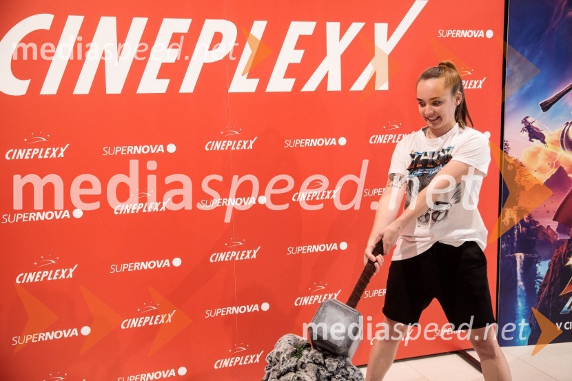 Večer Superjunakov in premiera filma Thor: Ljubezen in grom v Cineplexxu