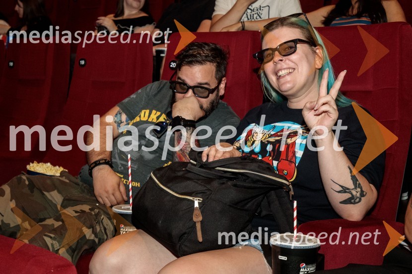  ... ;  Tanja Divac, novinarkaVečer Superjunakov in premiera filma Thor: Ljubezen in grom v Cineplexxu