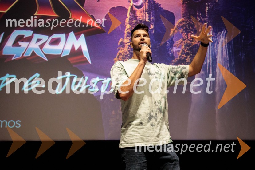  Uroš Bitenc, moderator, vplivnešVečer Superjunakov in premiera filma Thor: Ljubezen in grom v Cineplexxu