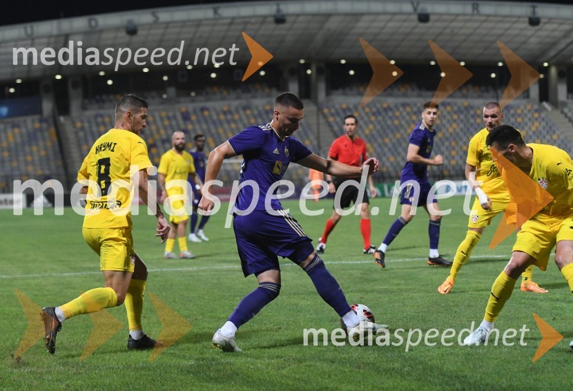  Ardit Krymi, nogometaš;  ... ;  ... Nogometna tekma NK Maribor - FC Šahtar Soligorsk