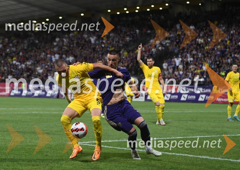  Nikola Antić, nogometaš;  ... Nogometna tekma NK Maribor - FC Šahtar Soligorsk