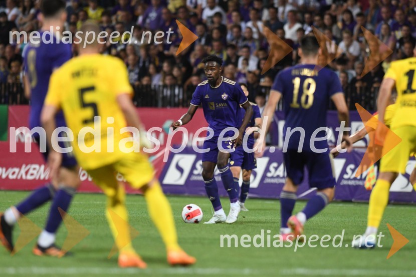  Antoine Makoumbou, nogometaš, NK MariborNogometna tekma NK Maribor - FC Šahtar Soligorsk