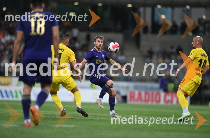  Ardit Krymi, nogometaš;  Jan Repas, nogometaš;  Valon Ahmedi, nogometašNogometna tekma NK Maribor - FC Šahtar Soligorsk