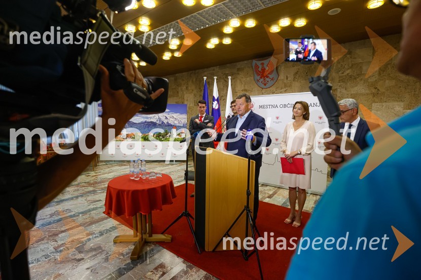 dr. Aleksander Jevšek, minister za razvoj in EU kohezijsko politikoDelovno srečanje treh ministrov v Kranju