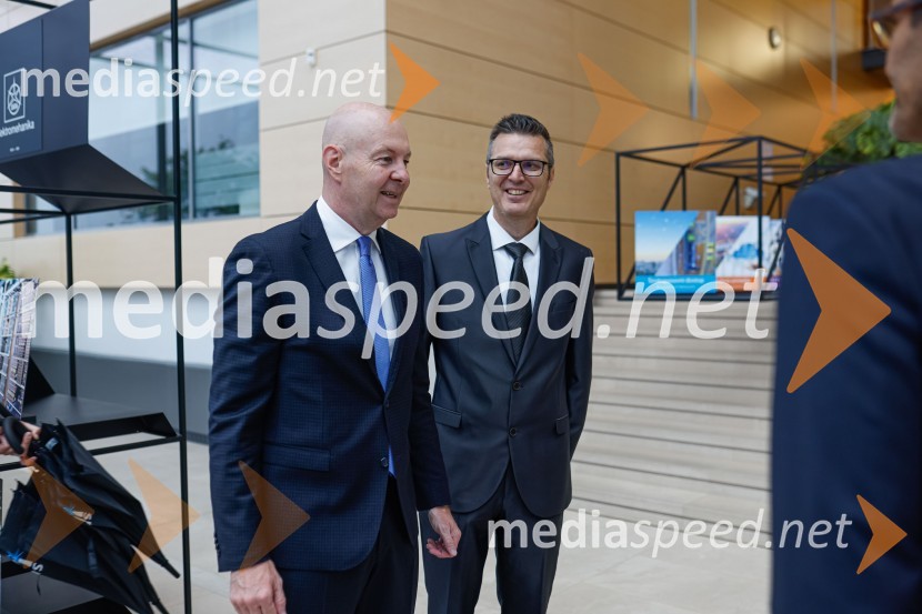 Delovno srečanje treh ministrov v Kranju