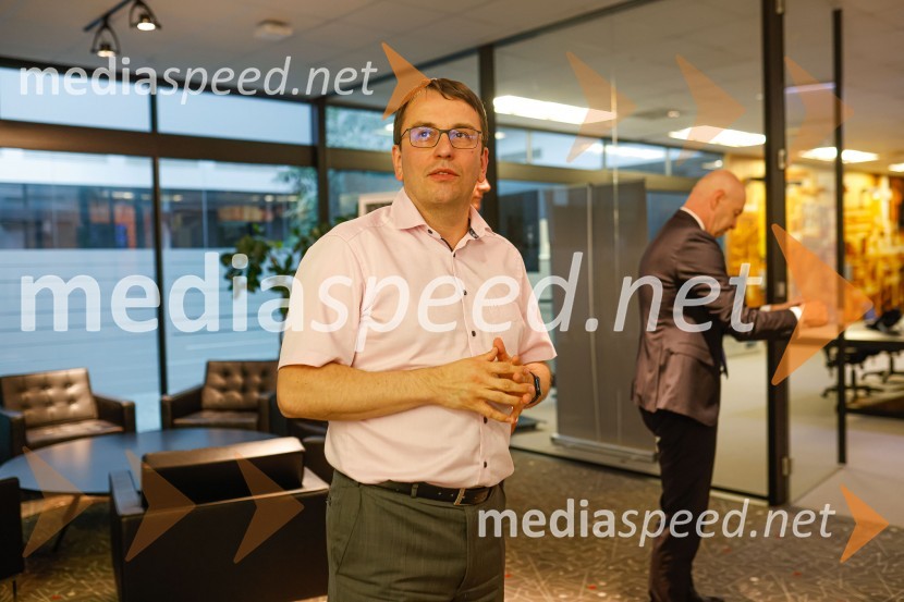 Delovno srečanje treh ministrov v Kranju