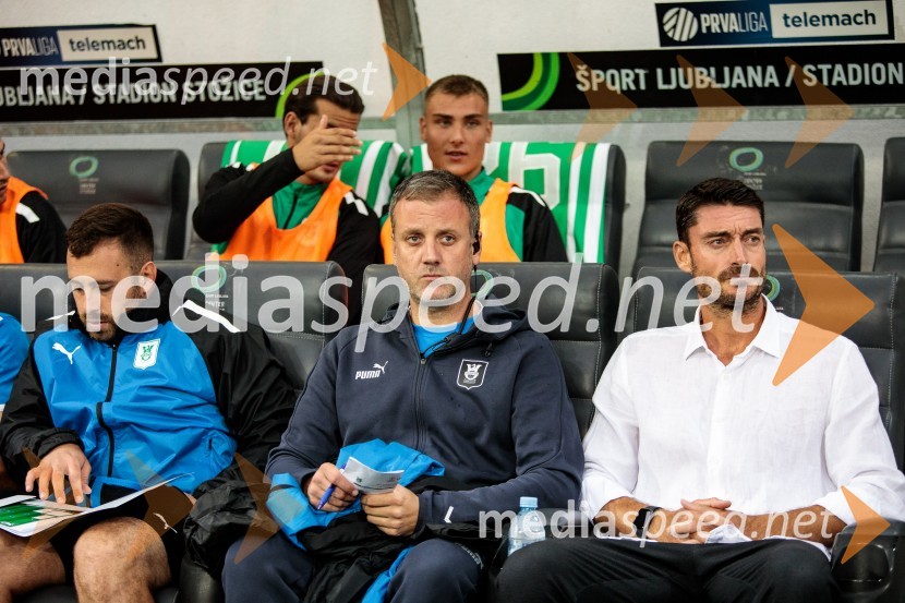  ... ;  ... ;  Albert Riera, trener NK OlimpijaNogometna tekma NK Olimpija - FC Differdange 03