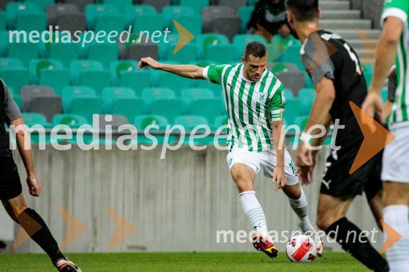  Timi Max Elšnik, nogometašNogometna tekma NK Olimpija - FC Differdange 03