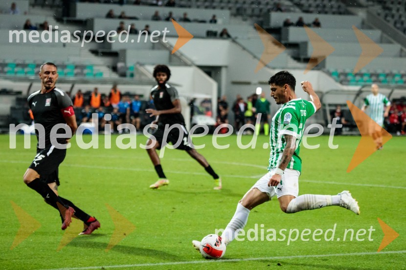  ... ;  Augstin Doffo, nogometašNogometna tekma NK Olimpija - FC Differdange 03