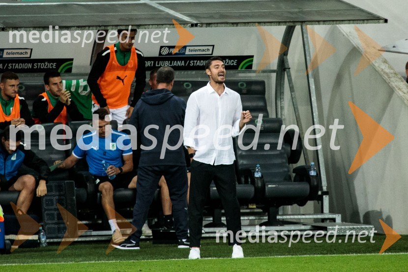  Albert Riera, trener NK OlimpijaNogometna tekma NK Olimpija - FC Differdange 03