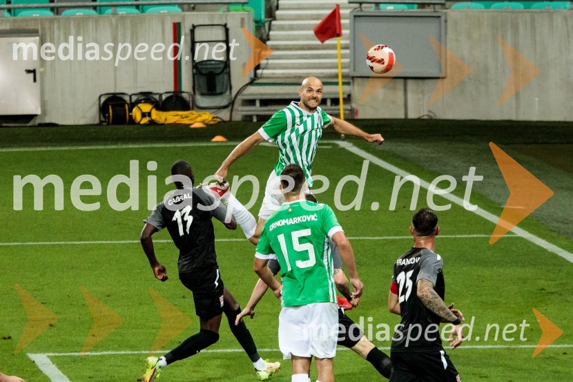  Bertino João Cabral Barbosa, nogometaš;  Djordje Crnomarković, nogometaš;  Marin Pilj, nogometaš;  ... Nogometna tekma NK Olimpija - FC Differdange 03