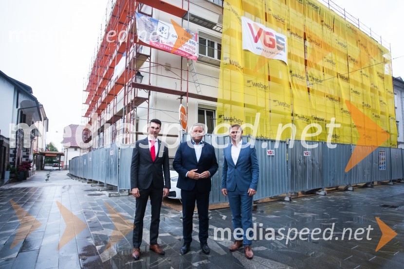  Janez Černe, podžupan Mestne občine Kranj; dr. Aleksander Jevšek, minister za razvoj in EU kohezijsko politiko;  ... Delovno srečanje treh ministrov v Kranju