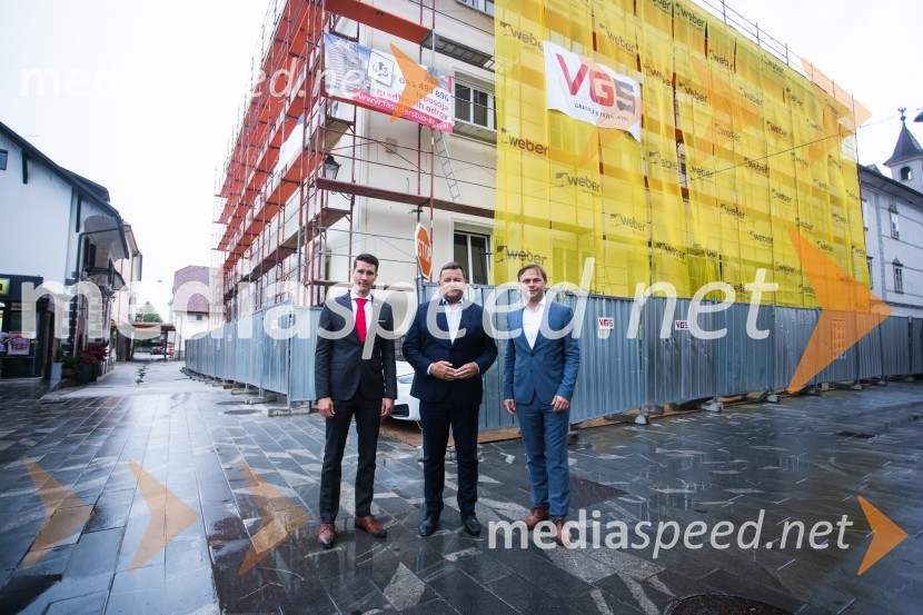  Janez Černe, podžupan Mestne občine Kranj; dr. Aleksander Jevšek, minister za razvoj in EU kohezijsko politiko;  ... Delovno srečanje treh ministrov v Kranju