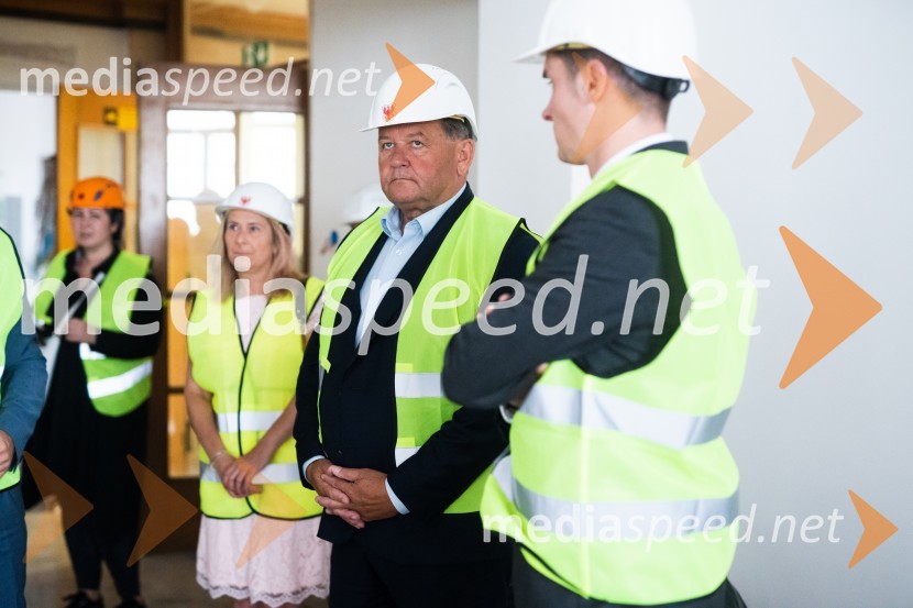  ... ; dr. Aleksander Jevšek, minister za razvoj in EU kohezijsko politiko;  Janez Černe, podžupan Mestne občine KranjDelovno srečanje treh ministrov v Kranju