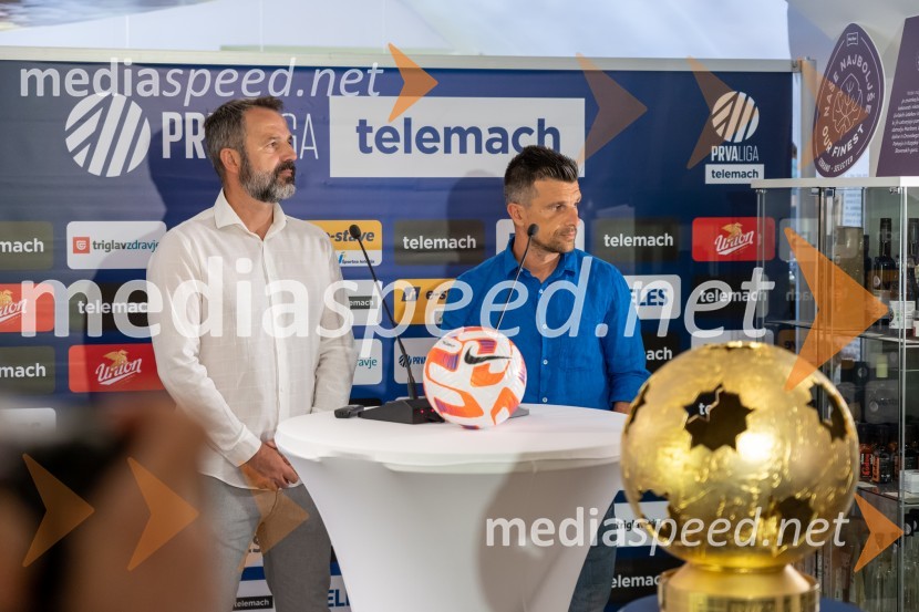  Dušan Kosić, nogometaš in trener, NK Kraševci;  Zoran Zeljković, trener NK KoperNovinarska konferenca prve nogometne lige