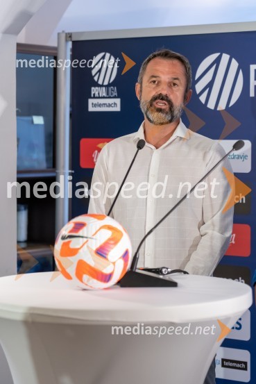  Dušan Kosić, nogometaš in trener, NK KraševciNovinarska konferenca prve nogometne lige