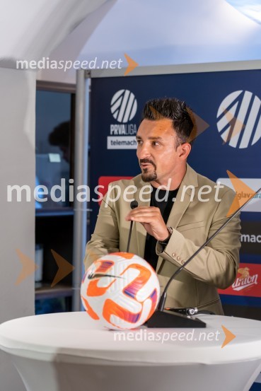  Nermin Bašić, trener NK RadomljeNovinarska konferenca prve nogometne lige