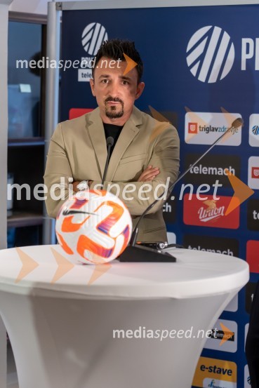  Nermin Bašić, trener NK RadomljeNovinarska konferenca prve nogometne lige