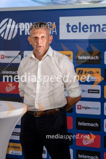  Radovan Karanović, trener NK MariborNovinarska konferenca prve nogometne lige