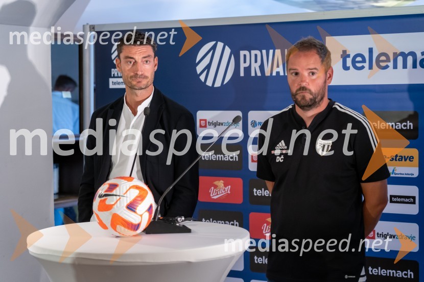  Albert Riera, trener NK Olimpija;  Damir  Čontala, nogometni trener, NŠ MuraNovinarska konferenca prve nogometne lige