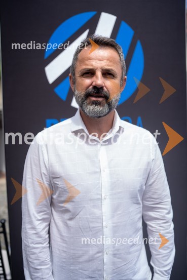  Dušan Kosić, nogometaš in trener, NK KraševciNovinarska konferenca prve nogometne lige