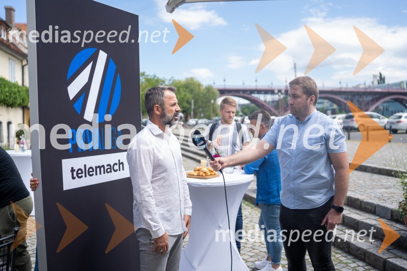  Dušan Kosić, nogometaš in trener, NK Kraševci;  ... Novinarska konferenca prve nogometne lige