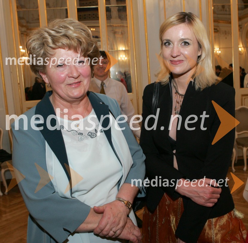 Magda Žezlina, varuhinja bolnikovih pravic in njena nečakinja Mojca Pašek, novinarka RTV SlovenijaLjudje RAZNO