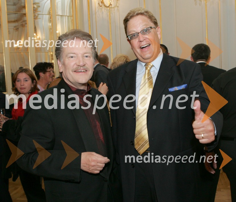 Edvin Fliser, pevec in Vinko ŠimekLjudje RAZNO