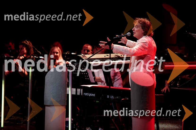  Tonči Huljić, skladateljMediterraneo Tonči Huljić in Petar Grašo, Festival Ljubljana 2022