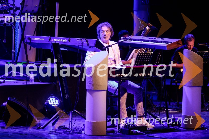  Tonči Huljić, skladateljMediterraneo Tonči Huljić in Petar Grašo, Festival Ljubljana 2022